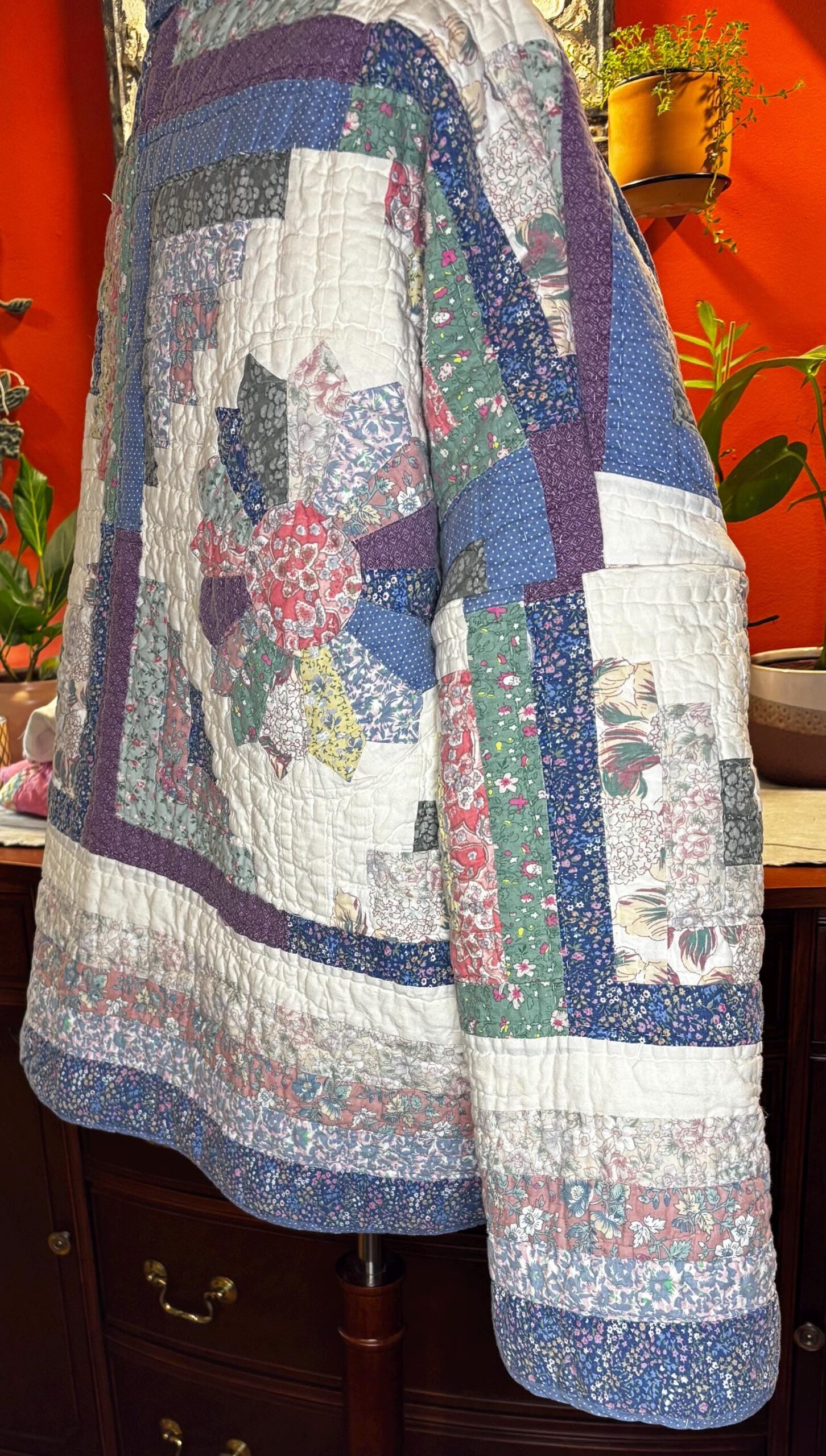 Margot Handmade Vintage Quilt Coat | 1940s-50s Hand Quilted Log Cabin Star (Medium-3XL)