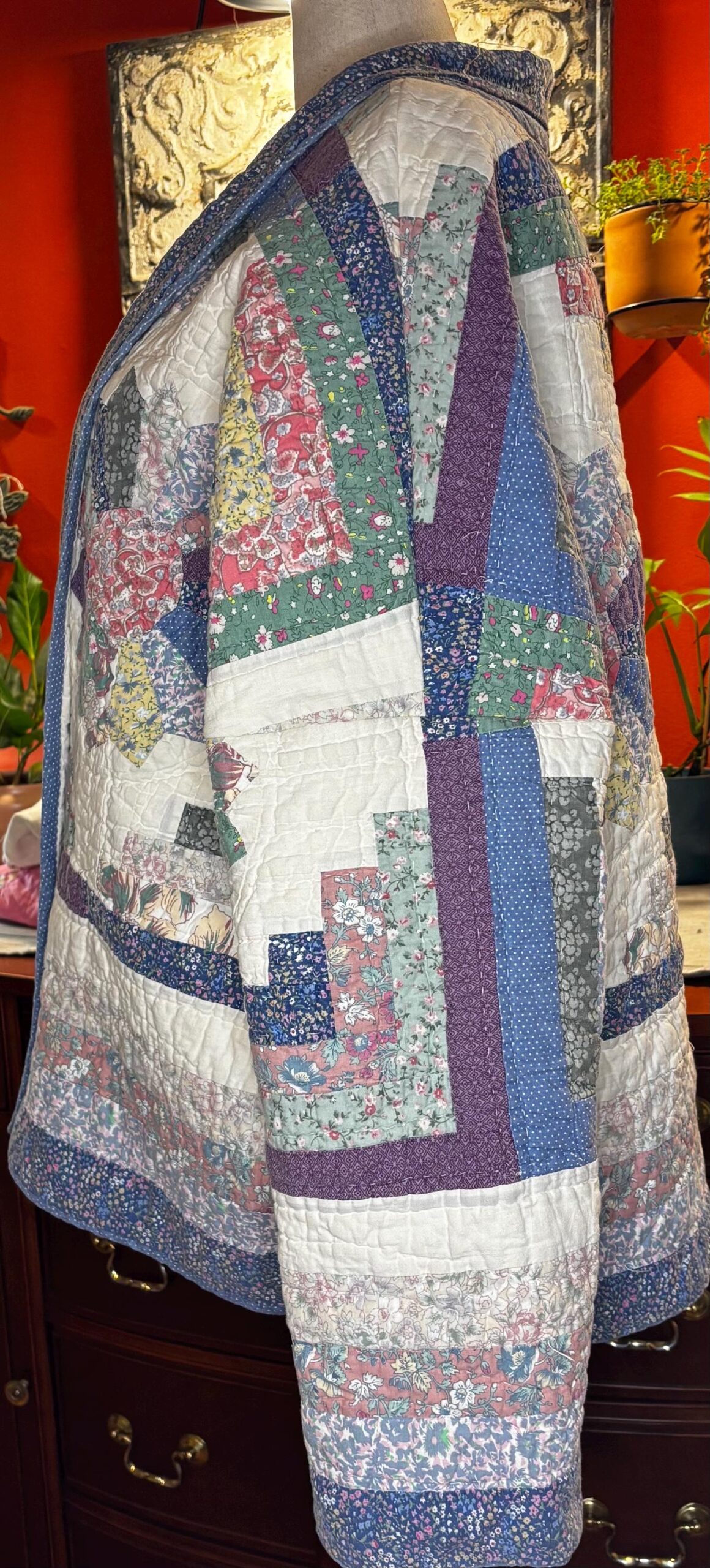 Margot Handmade Vintage Quilt Coat | 1940s-50s Hand Quilted Log Cabin Star (Medium-3XL)