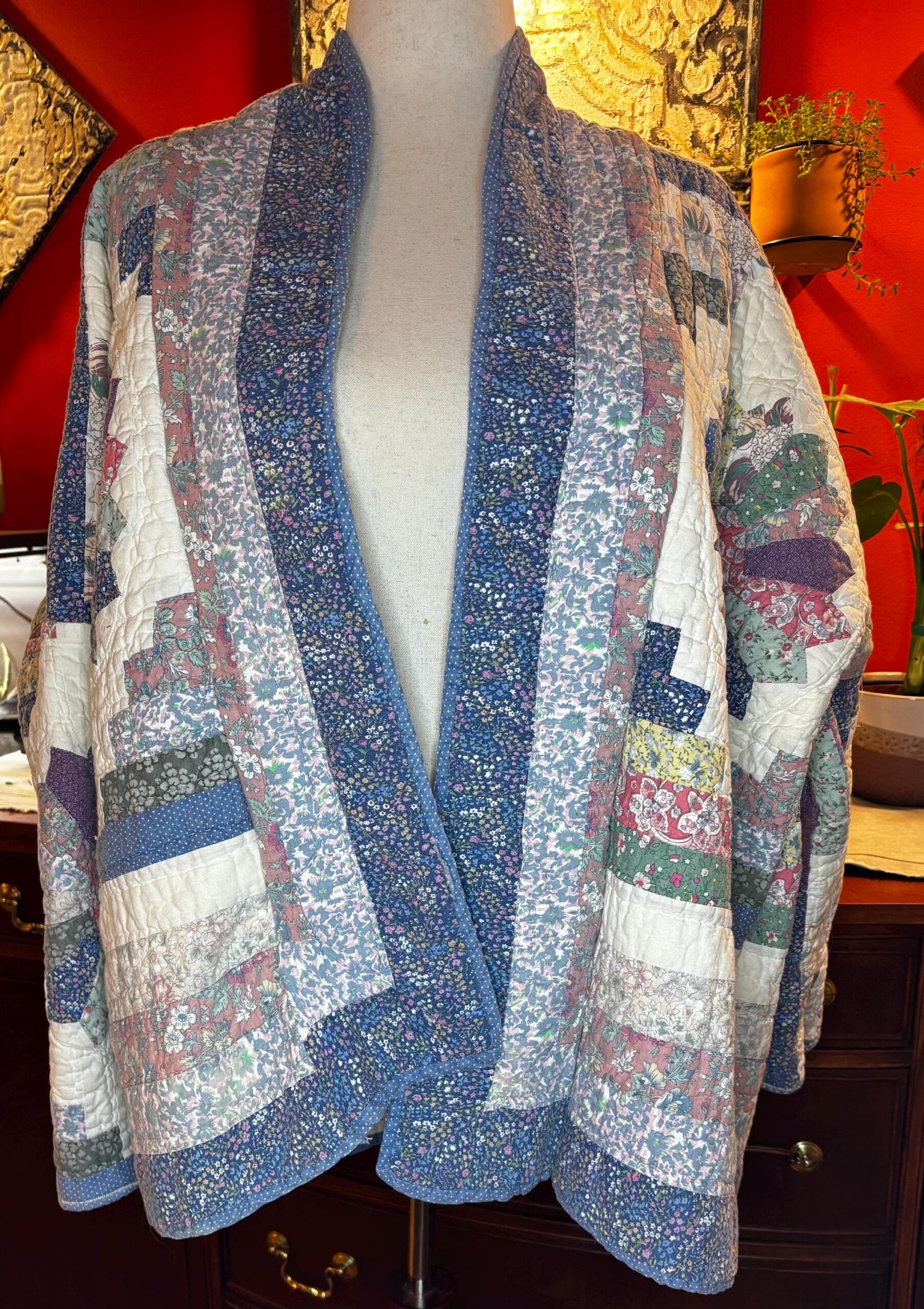 Handmade Quilt Coat | 1940s-50s Log Cabin Star Quilt, Hand-Quilted, Medium-XL