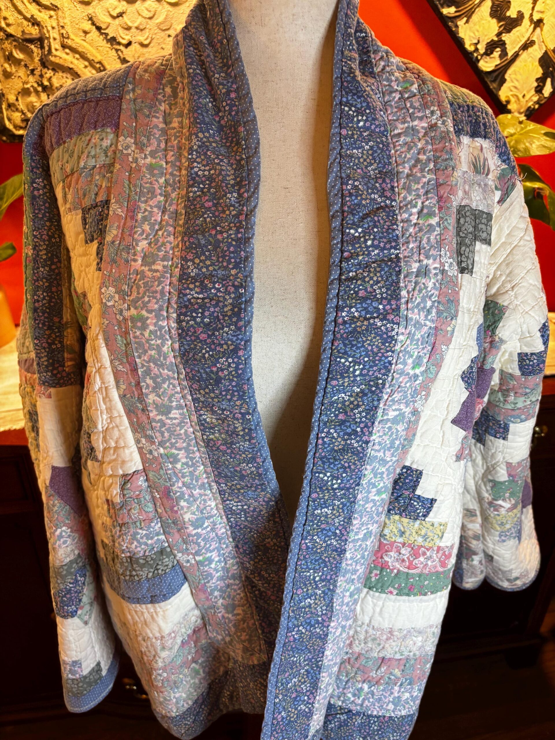 Handmade Quilt Coat | 1940s-50s Log Cabin Star Quilt, Hand-Quilted, Medium-XL