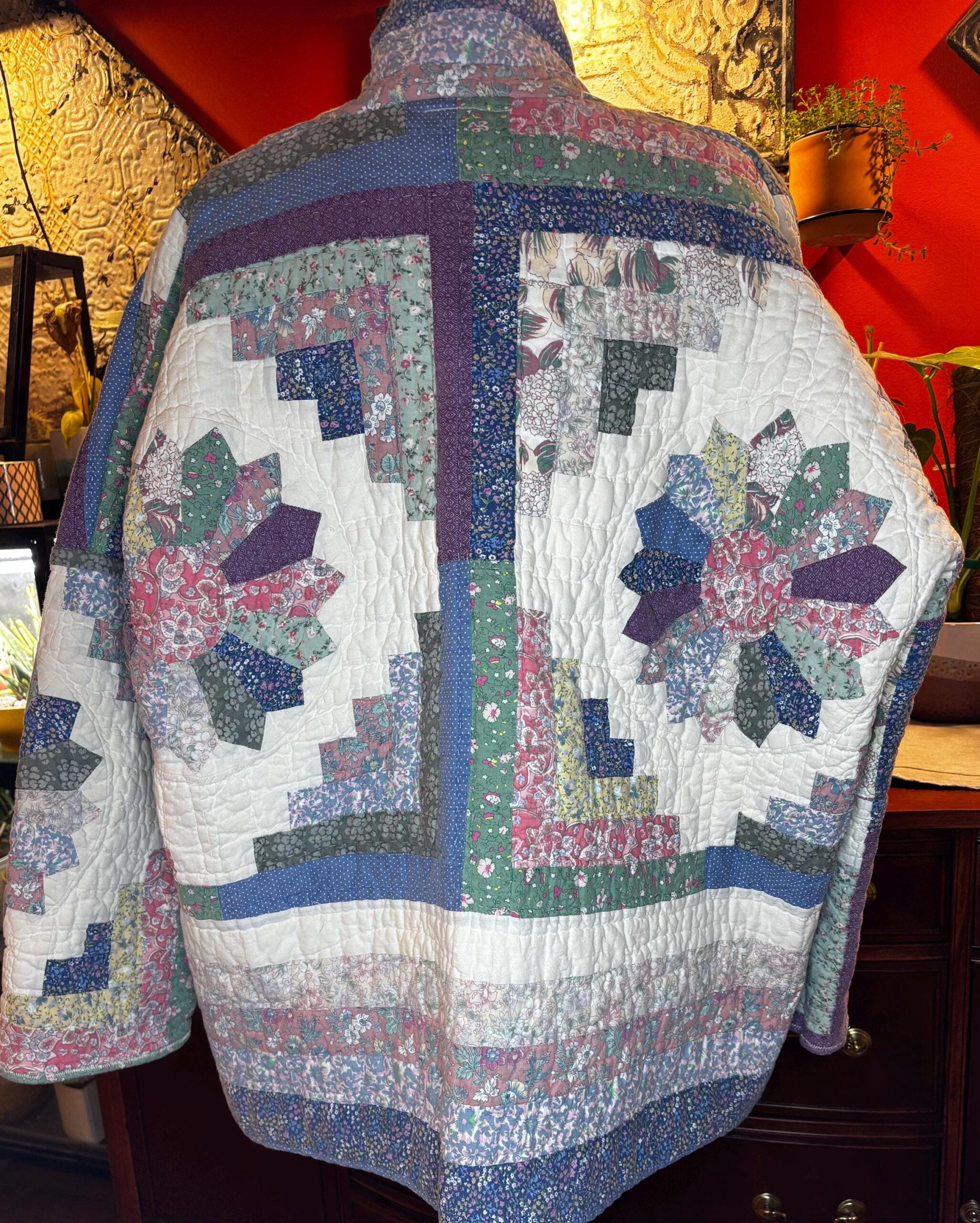 Handmade Quilt Coat | 1940s-50s Log Cabin Star Quilt, Hand-Quilted, Medium-XL