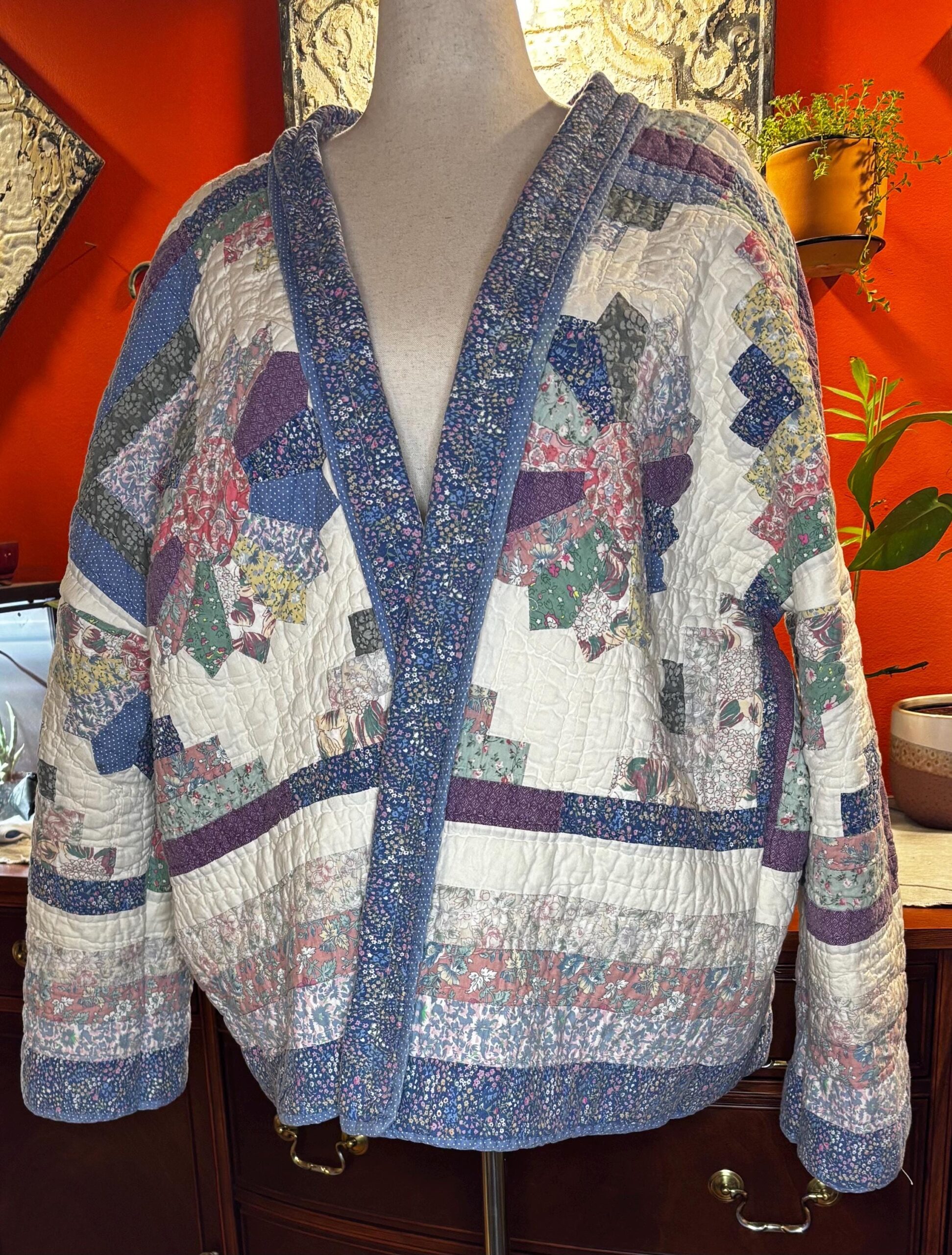 Margot Handmade Vintage Quilt Coat | 1940s-50s Hand Quilted Log Cabin Star (Medium-3XL)