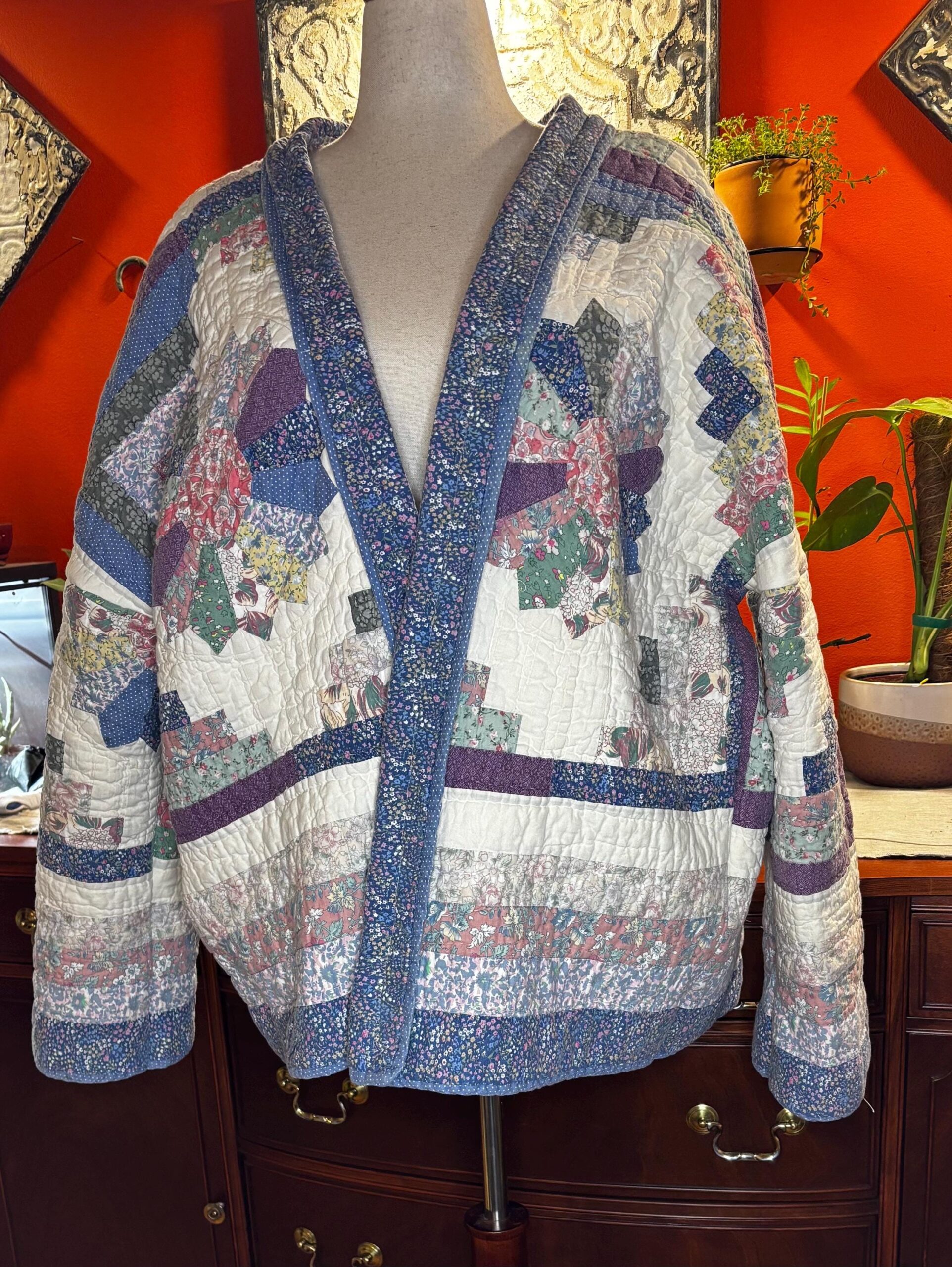 Margot Handmade Vintage Quilt Coat | 1940s-50s Hand Quilted Log Cabin Star (Medium-3XL)