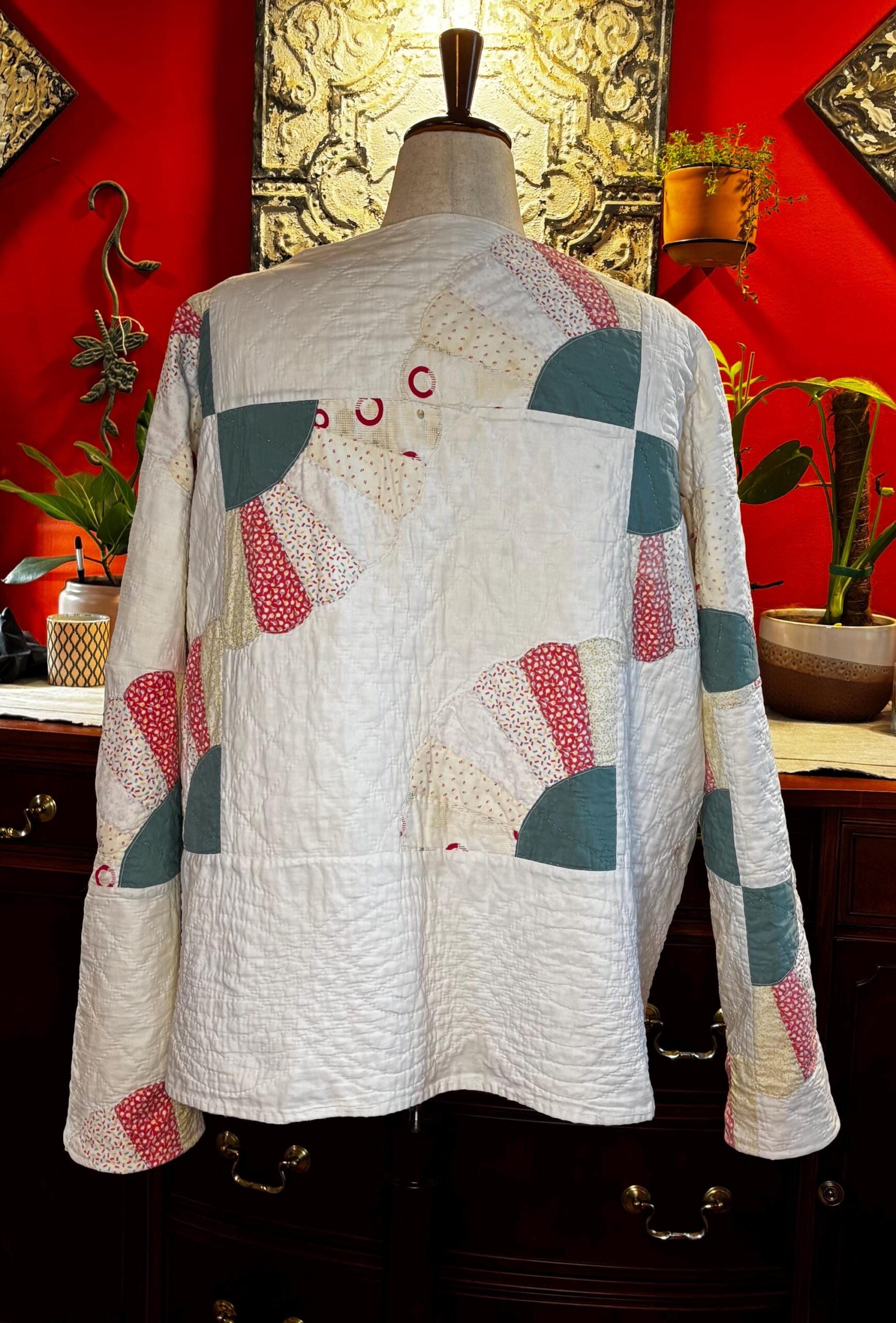1930s Dresden Fan Quilt Coat | Feedsack Fabric | One of a Kind Medium-XXL