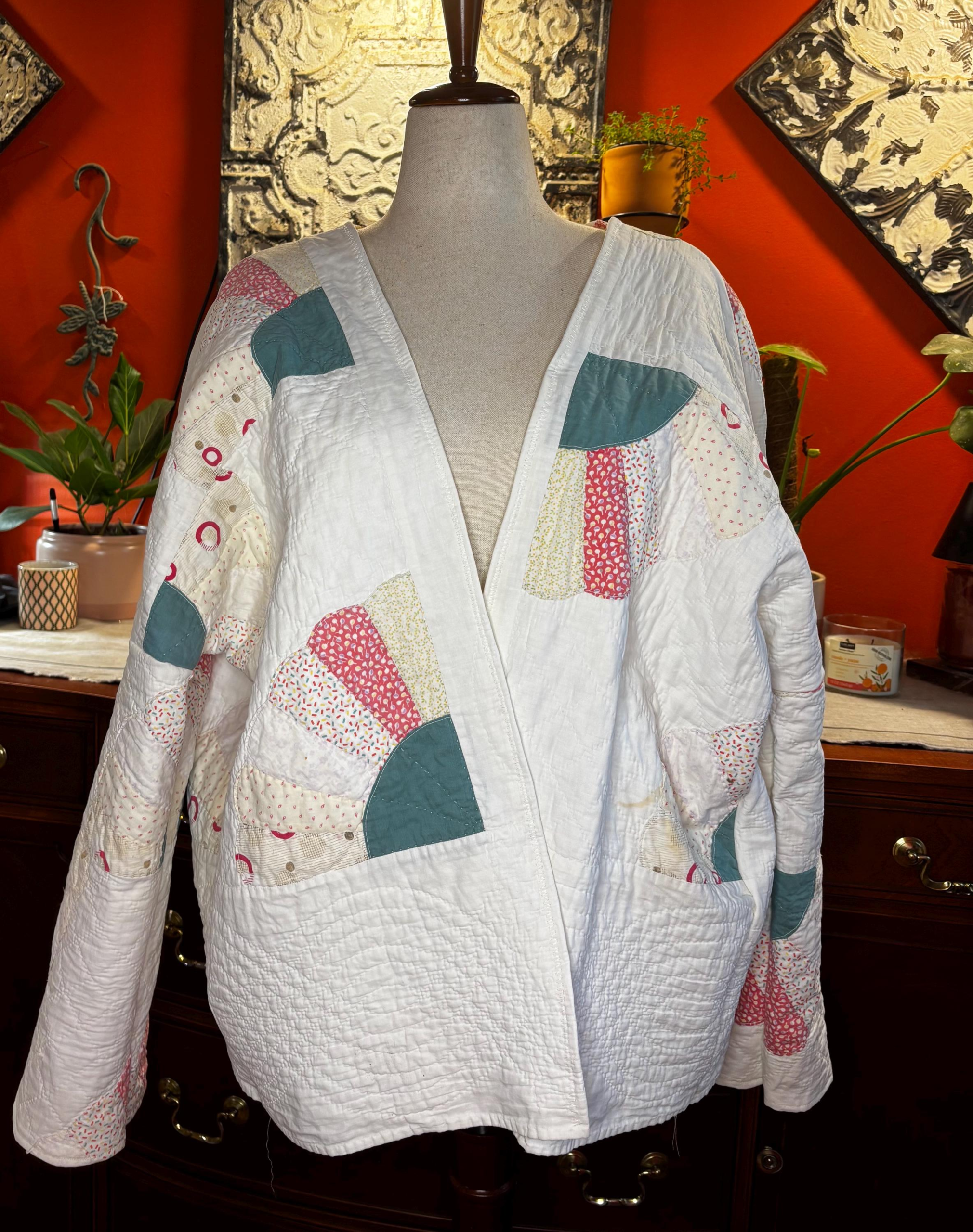 1930s Dresden Fan Quilt Coat | Feedsack Fabric | One of a Kind Medium-XXL